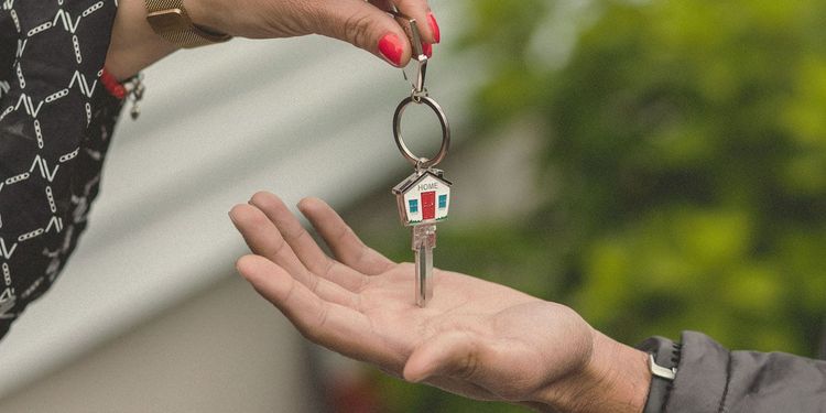 Co je třeba zajistit při darování nemovitosti a jaké nástrahy vás mohou potkat?