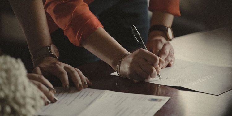 Zdědili jste nemovitost? Co vás čeká za vyřizování a jak s ní můžete naložit