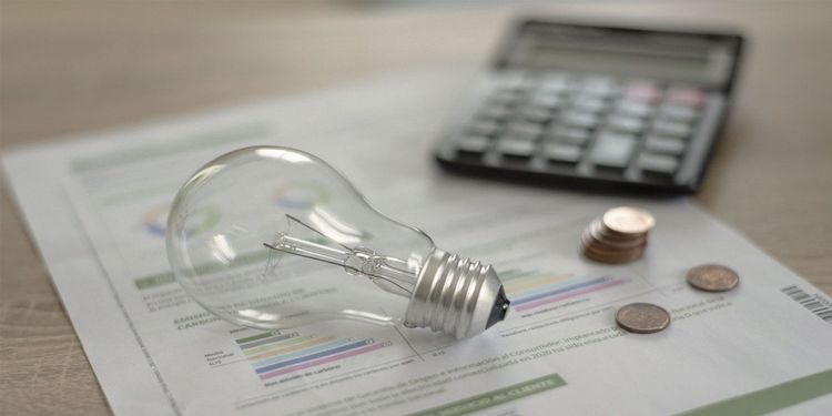 Se zlevňováním energií se roztrhl pytel, ale pomalu končí. Zvažte fixaci ceny!